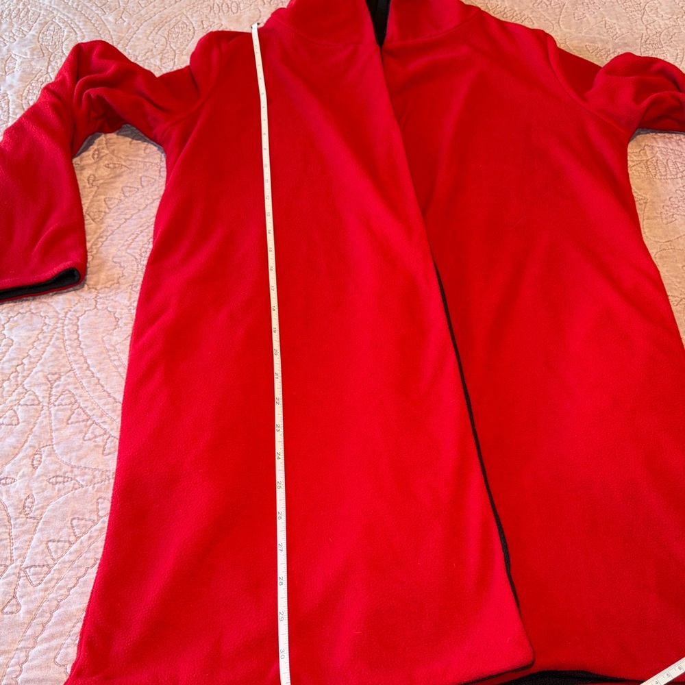 Cuddl Duds Black and Red Women's Reversible open cardigan - Picture 12 of 15